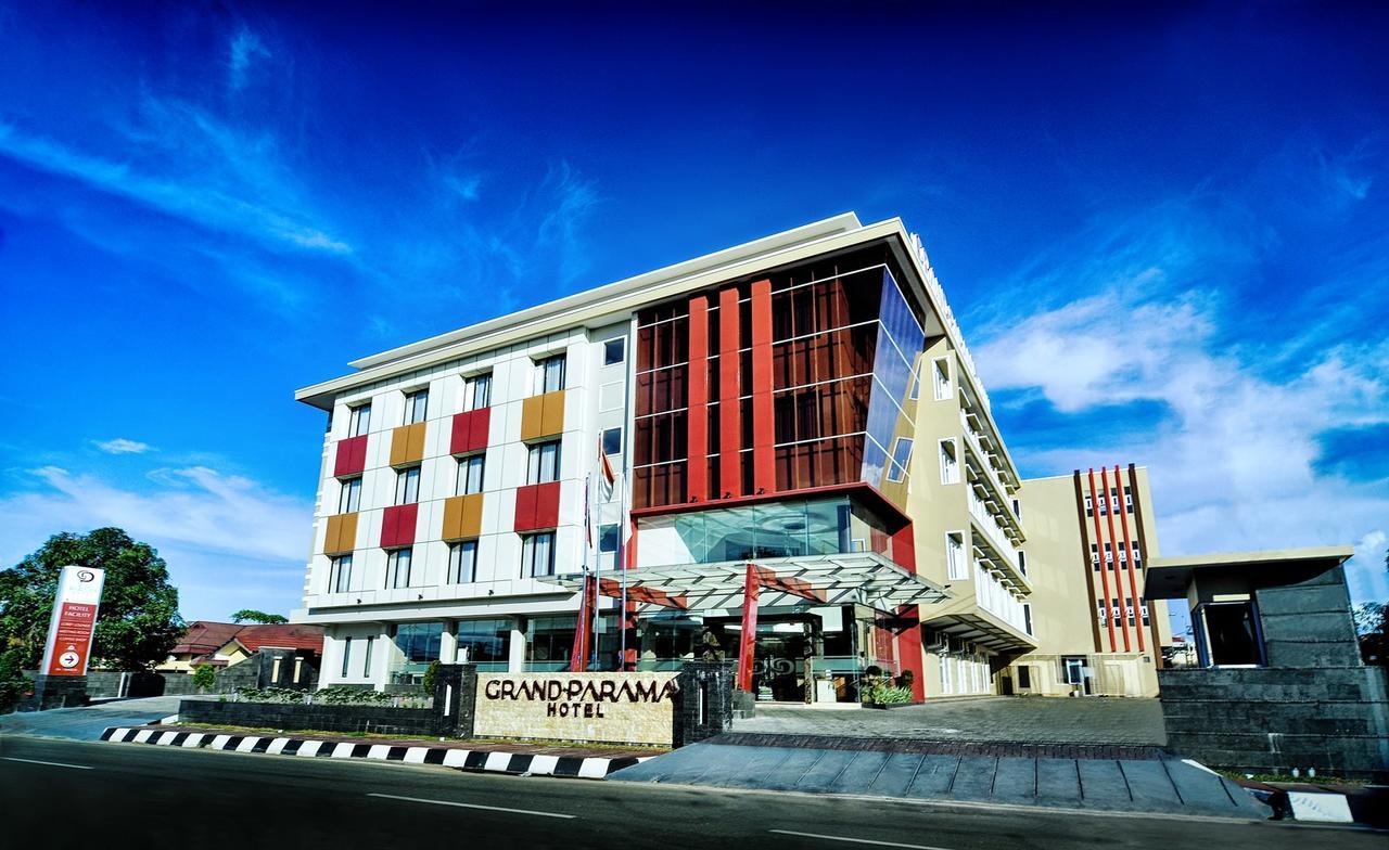 Grand Parama Hotel Tanjung Redep Ngoại thất bức ảnh