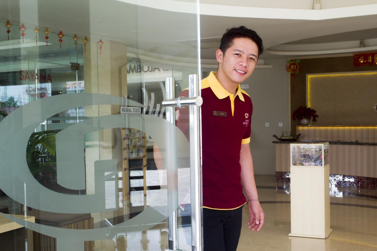 Grand Parama Hotel Tanjung Redep Ngoại thất bức ảnh