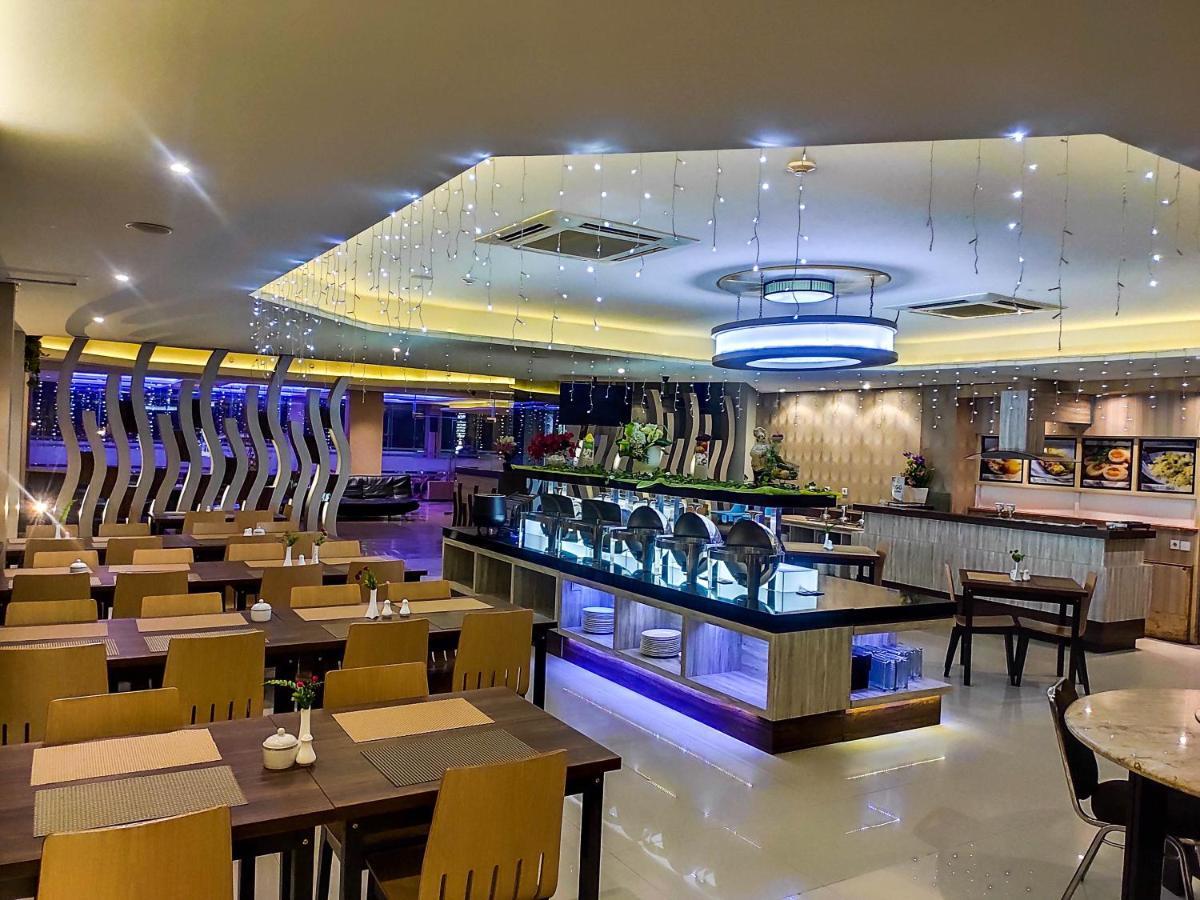 Grand Parama Hotel Tanjung Redep Ngoại thất bức ảnh